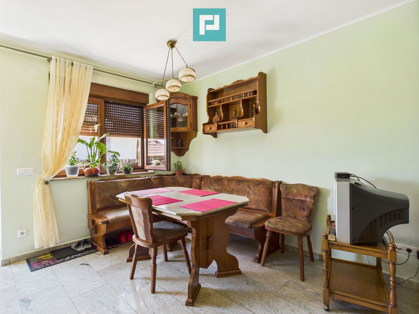 Casă cochetă în Sânleani - Cartierul Florilor - Poză 11