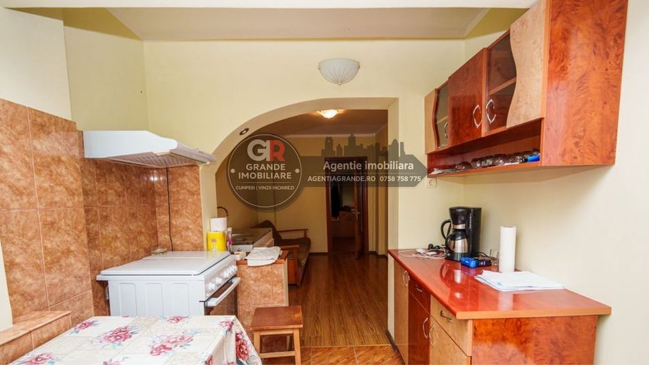 Str Victoriei - Apartament 2 cam decomandat Central - Poză 5