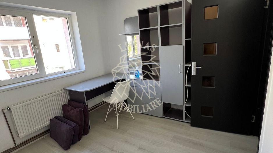 Apartament 3 camere 67 mp-balcon-etaj 3-Zona Andrei Muresanu - Poză 3