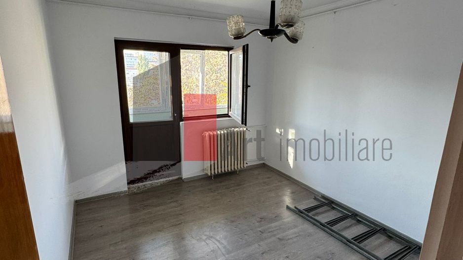 De vânzare – Apartament 3 camere, Sector 4 - Poză 6