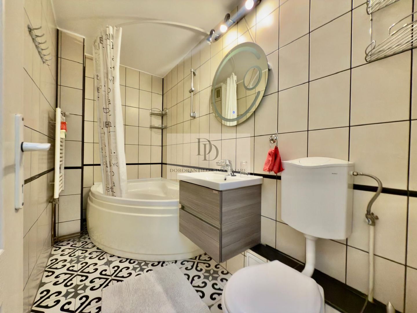 Închiriere apartament 3 camere – Calea Dorobanților-Parcare exterioară - Poză 11