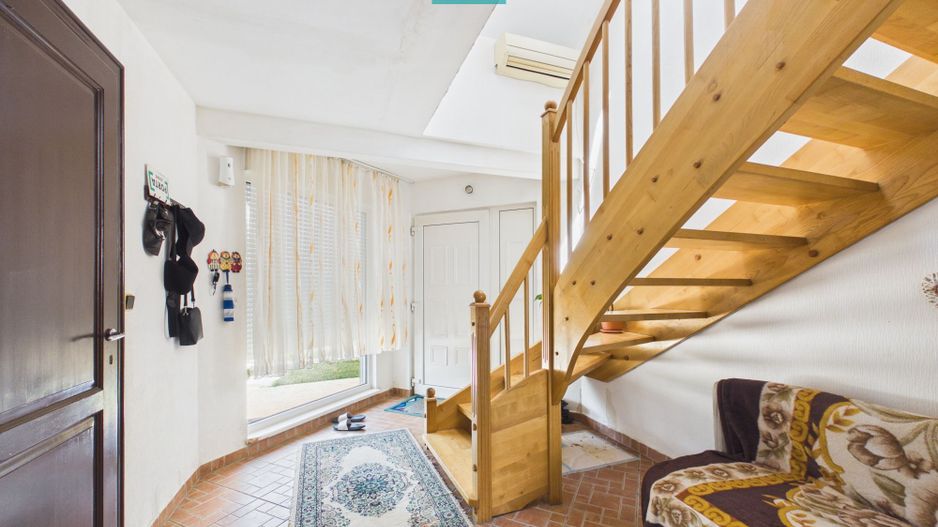 Casă cu mansardă, teren 410 mp - Poză 20
