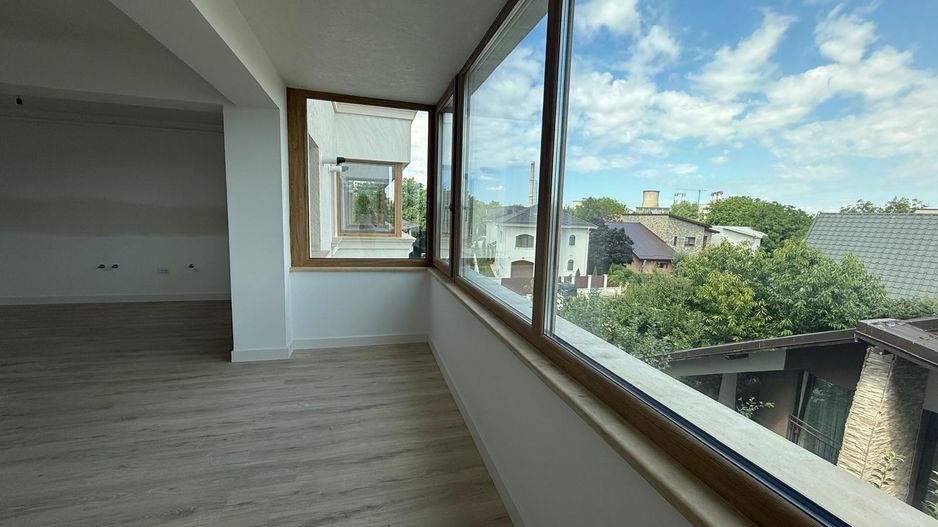 Titan- Bloc boutigue- apartament 2 camere -living generos - Poză 8