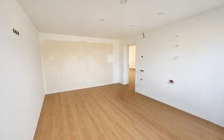 # Apartament renovat integral, Satu Mare zonă centrală, etaj 3/4 - Poză 2