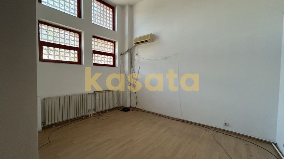 spatiu comercial I 83 mp utili I Bd Libertatii I central I vitrina 7mp - Poză 3