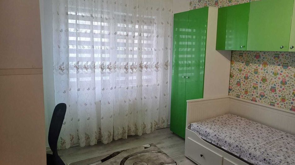 Apartament renovat 2 camere SD 40 mp Mircea Cel Batran 400 euro - Poză 1