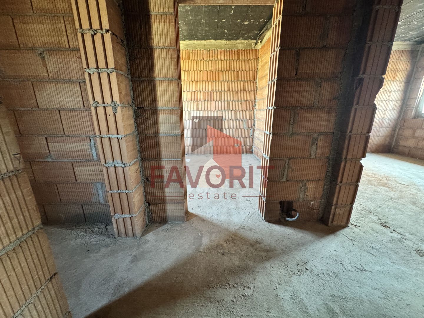 Duplex cu 4 camere de vanzare - Mosnita Noua. Zona Excelenta. - Poză 9