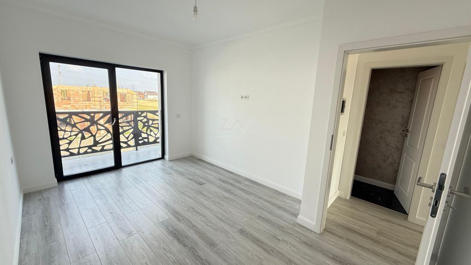 Drumul Boilor. Despartit prin camera tehnica. Toate utilitatile. - Poză 9