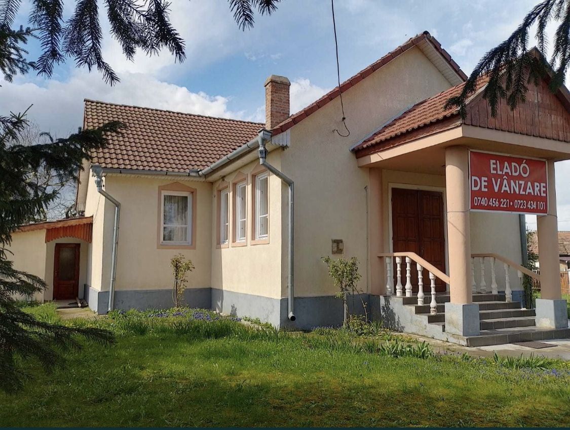 Vand casa in Acas judetul Satu Mare 136 mp si teren 710 mp - Poză 6
