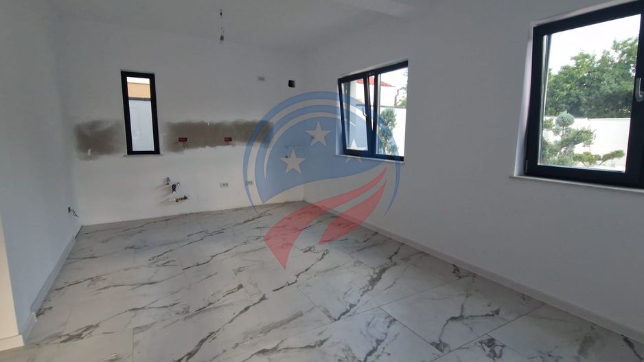 Casă modernă de lux – 4 camere, teren 373 mp, curte amenajată - Poză 6