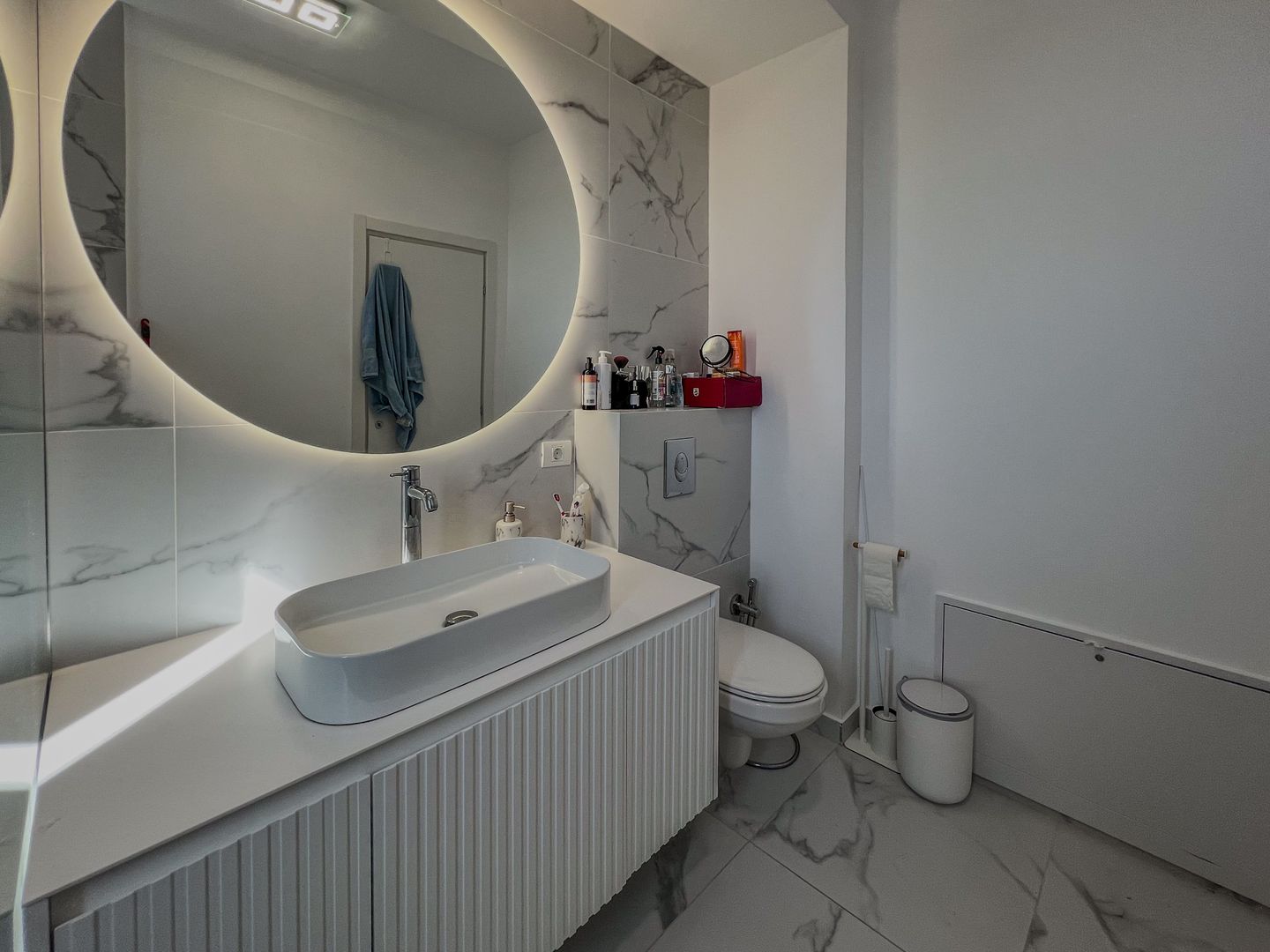 Vilă individuală elegantă, complet mobilată și utilată, lângă parcul și pădurea din Corbeanca - Poză 28