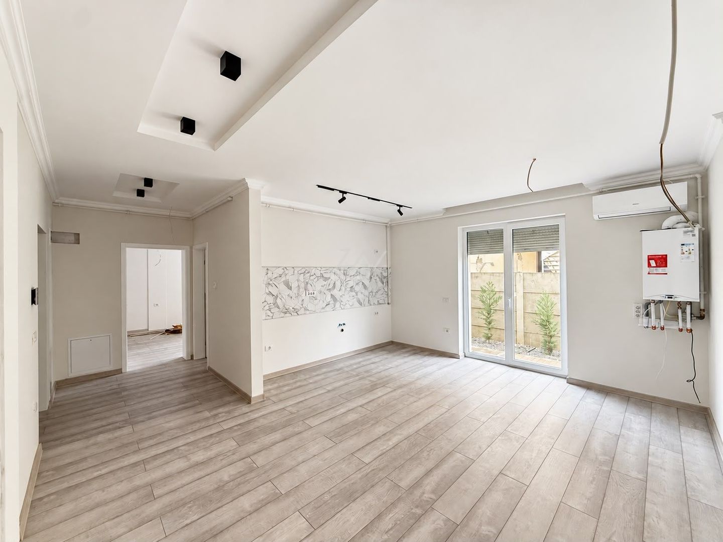 Bloc finalizat. Gradina proprie. Finisaje premium. Loc de parcare. - Poză 1