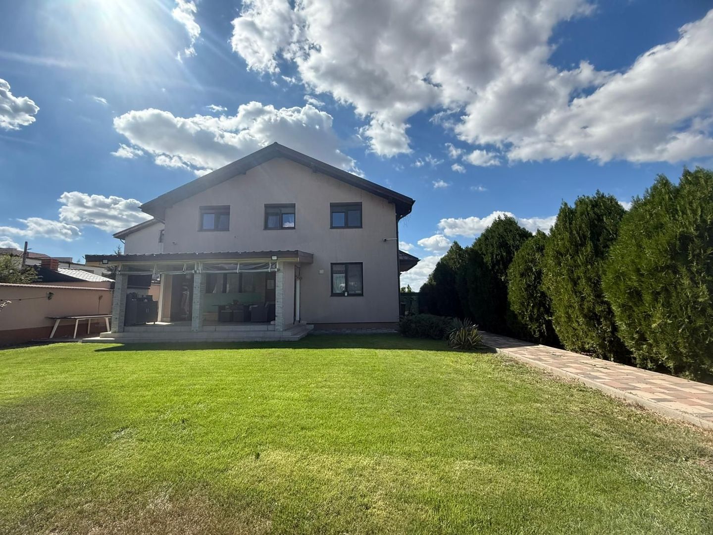 VILA MODERNA P+1 140MP CURTE 400MP BRAGADIRU CENTRAL - Poză 1