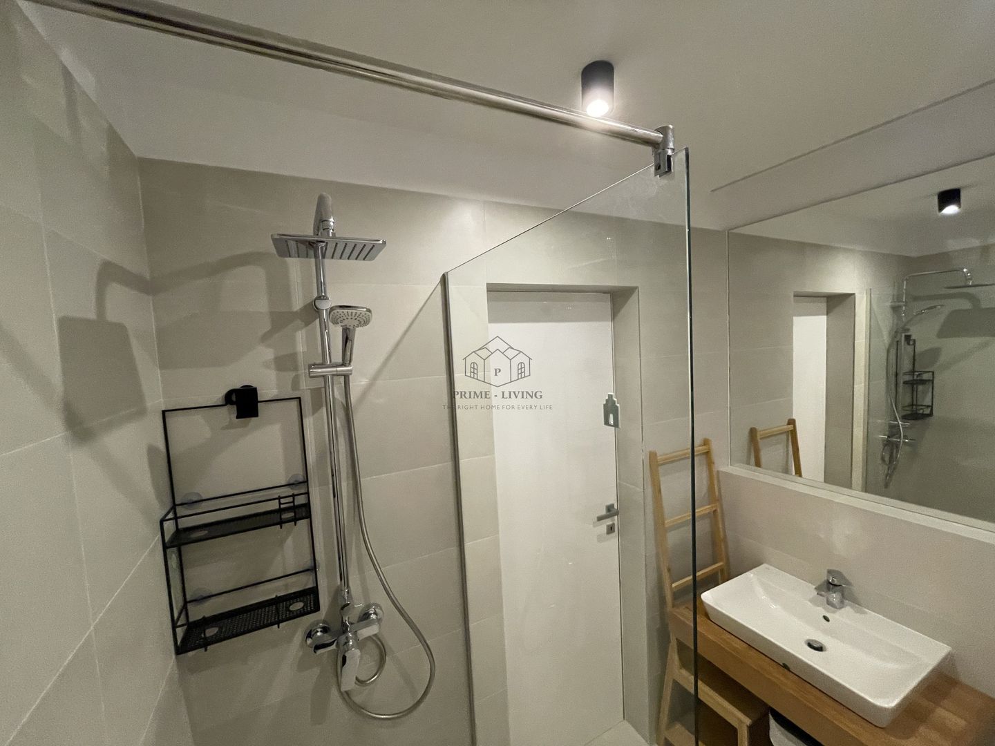 APARTAMENT SUPERB LA INCHIRIERE IN ZONA AVIATIEI - Poză 4