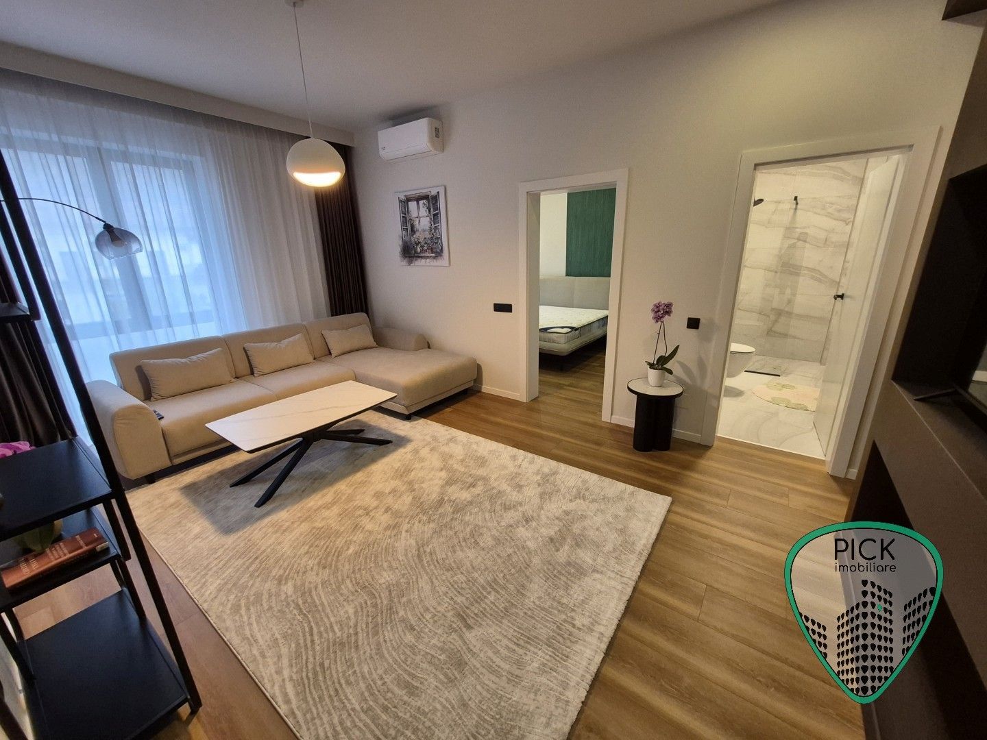 P 4224 - Apartament cu 2 camere în Târgu Mureș, Ultracentral, P-ța Trandafirilor - Poză 2