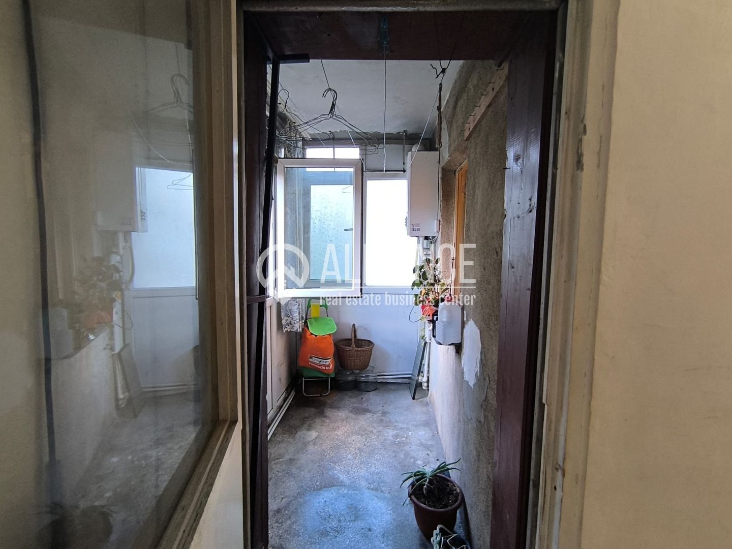 INEL 2 EDEN(cod03) - 2 Camere cu vedere stradala ! - Poză 15