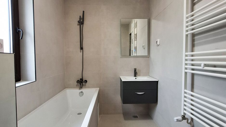 Casa P+1E+M, cu 5 camere, zona Rudului - Poză 16