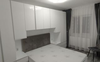 Închiriez apartament cu o camera - Poză 1
