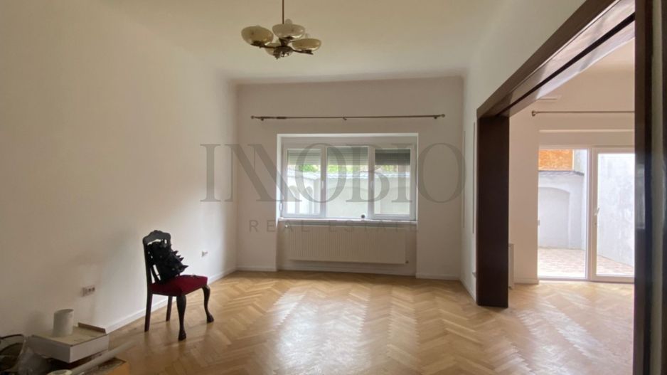 Apartament în vilă interbelică | Curte proprie – Romana - Dorobanti - Poză 1