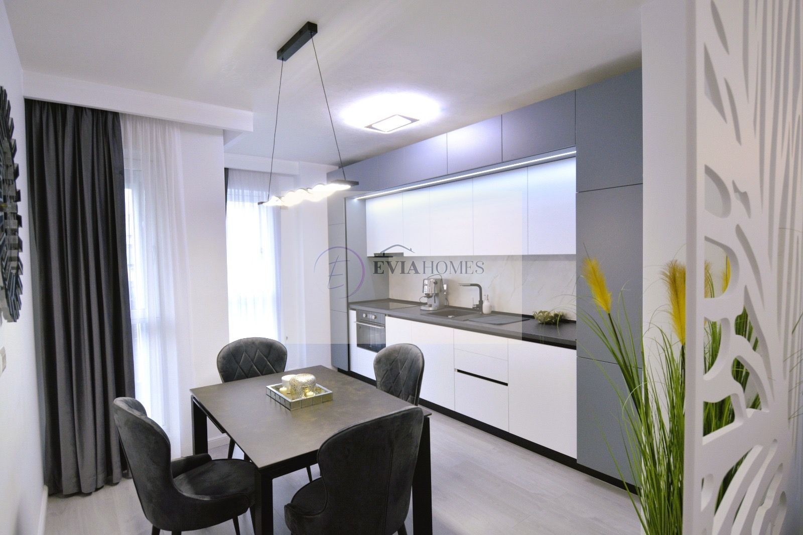 2 camere/ parcare / Zona Vivo - Poză 1