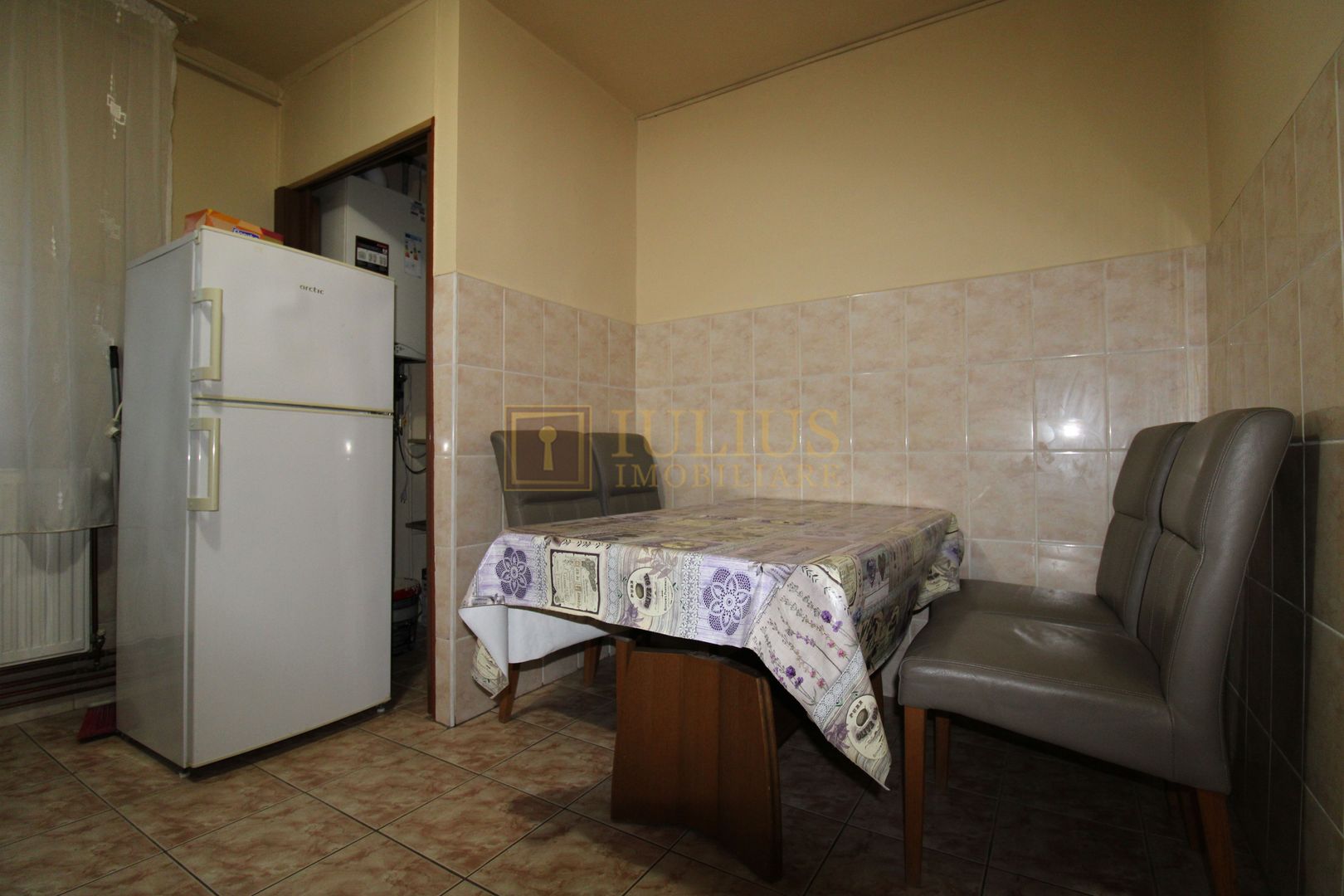 Zona Simion Barnutiu, 2 camere, centrala proprie. - Poză 12