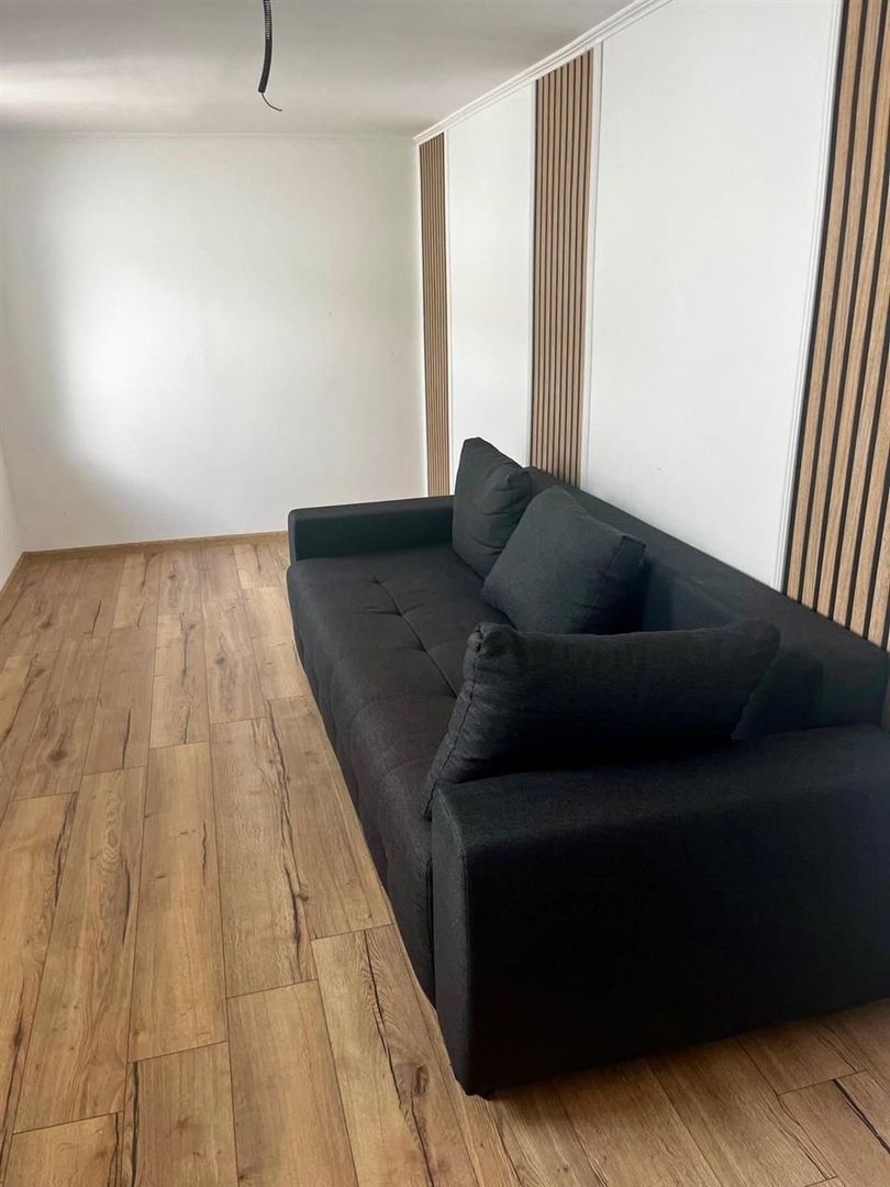 Apartament 3 camere la curte - Poză 8