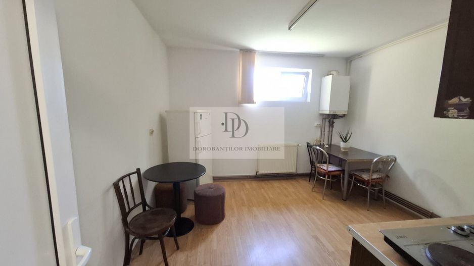Apartament cu Potențial Investițional + Boxǎ | Zona Andrei Mureșanu - Poză 7