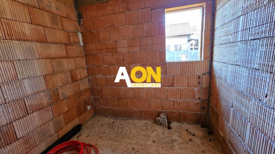 Casa semifinisata, 4 camere, 2 bai, 448 mp teren, zona Alba - Micesti - Poză 9