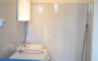Apartament la casa de inchiriat aproape de centru - Poză 13