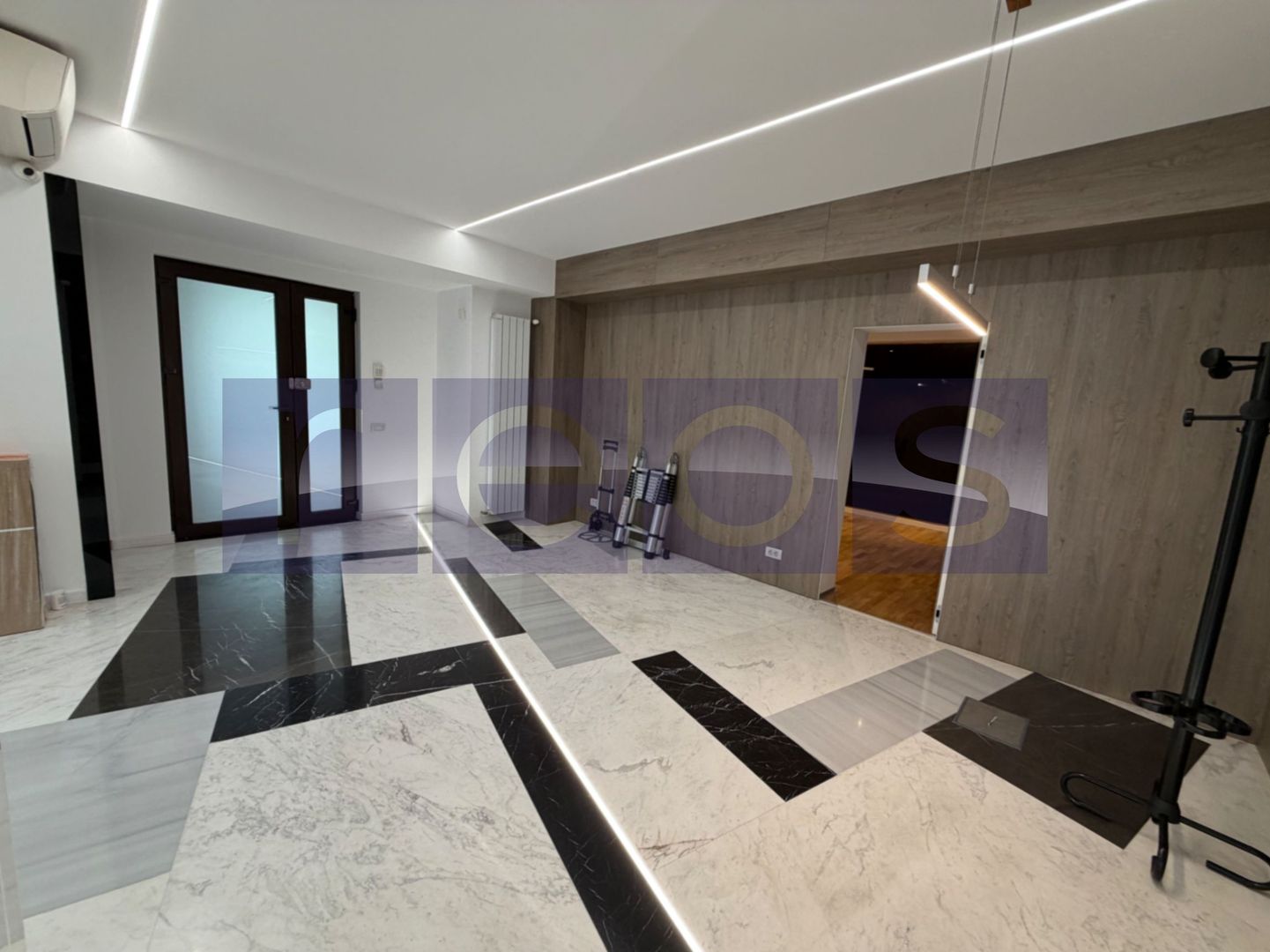SPATIU BIROURI DE INCHIRIAT | 210 MP | DUPLEX | VITRINA STRADALA | IDEAL FIRME - Poză 9