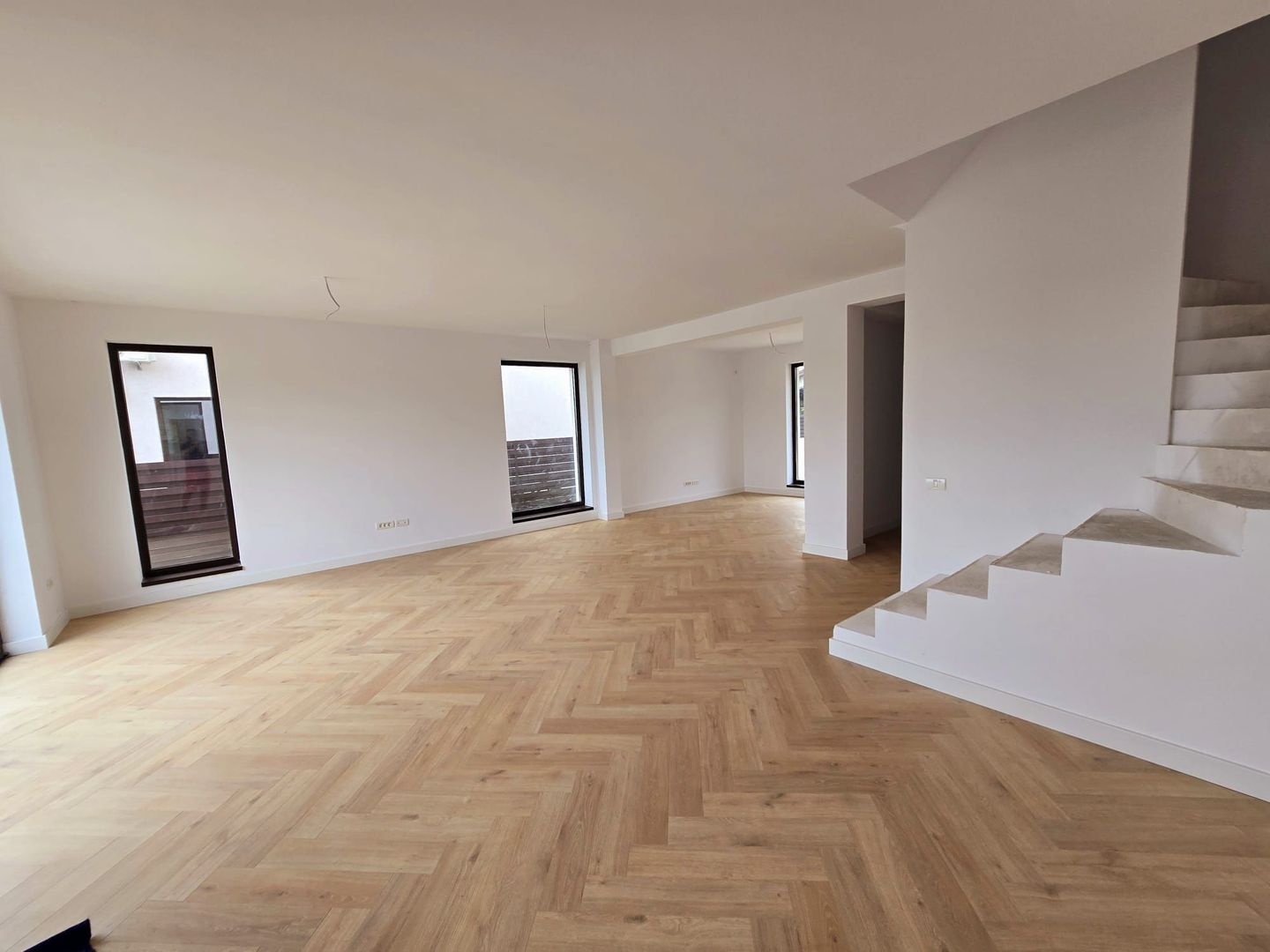 VILA 5 CAMERE | CORBEANCA | LANGA PADURE - Poză 4