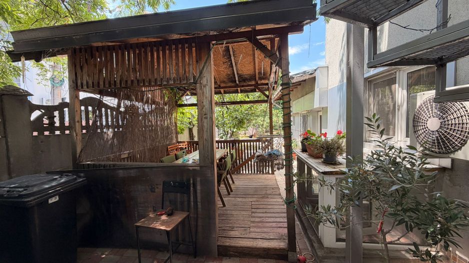 URGENT!, teren cu dubla deschidere,  casa reconditionata, NEGOCIABIL - Poză 2