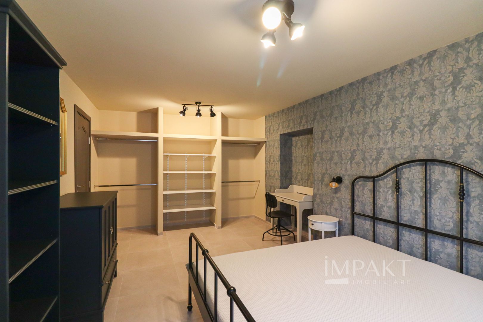 Apartament super cu 4 camere aflat in zona  Parcului Central! - Poză 4