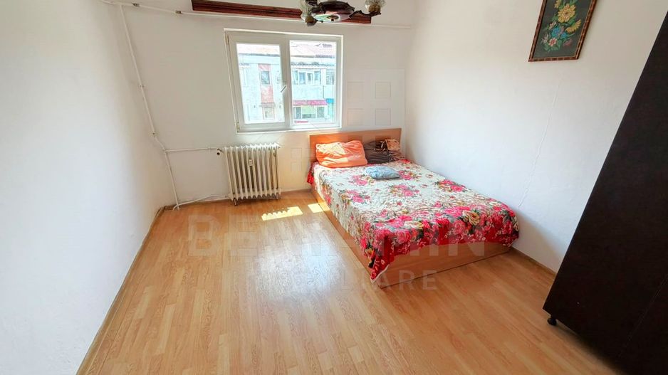 Apartament 4 camere decomandat - Spitalul Judetean - 80mp -1983 - Poză 2
