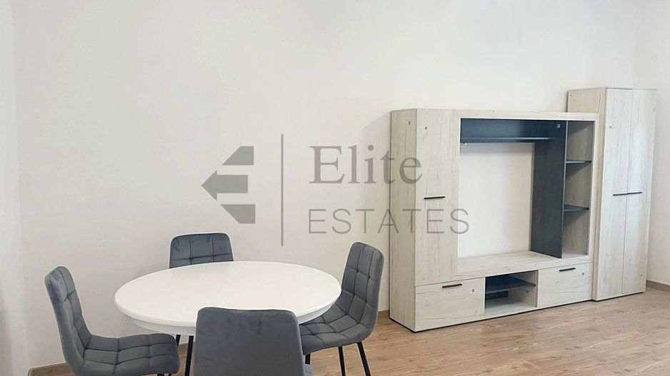 Apartament central cu o camera de vanzare - Poză 3