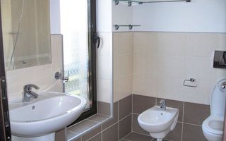 Apartament cu 3 camere în zona Dristor - Poză 10