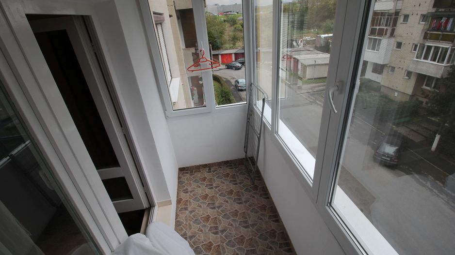 Apartament 2 camere,52 mp, cartier Tudor, mobilat si utilat - Poză 6