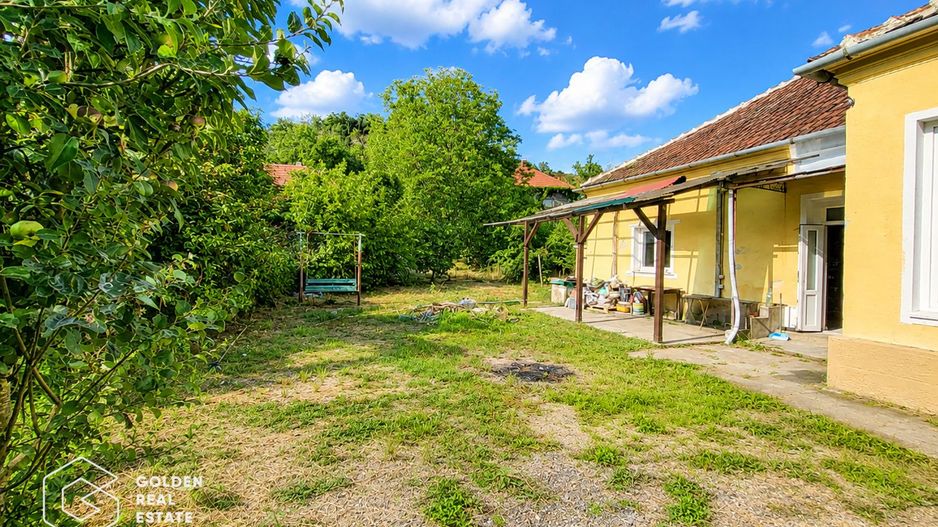 Casa cu teren de 1224 mp, localitatea Baratca - Poză 24