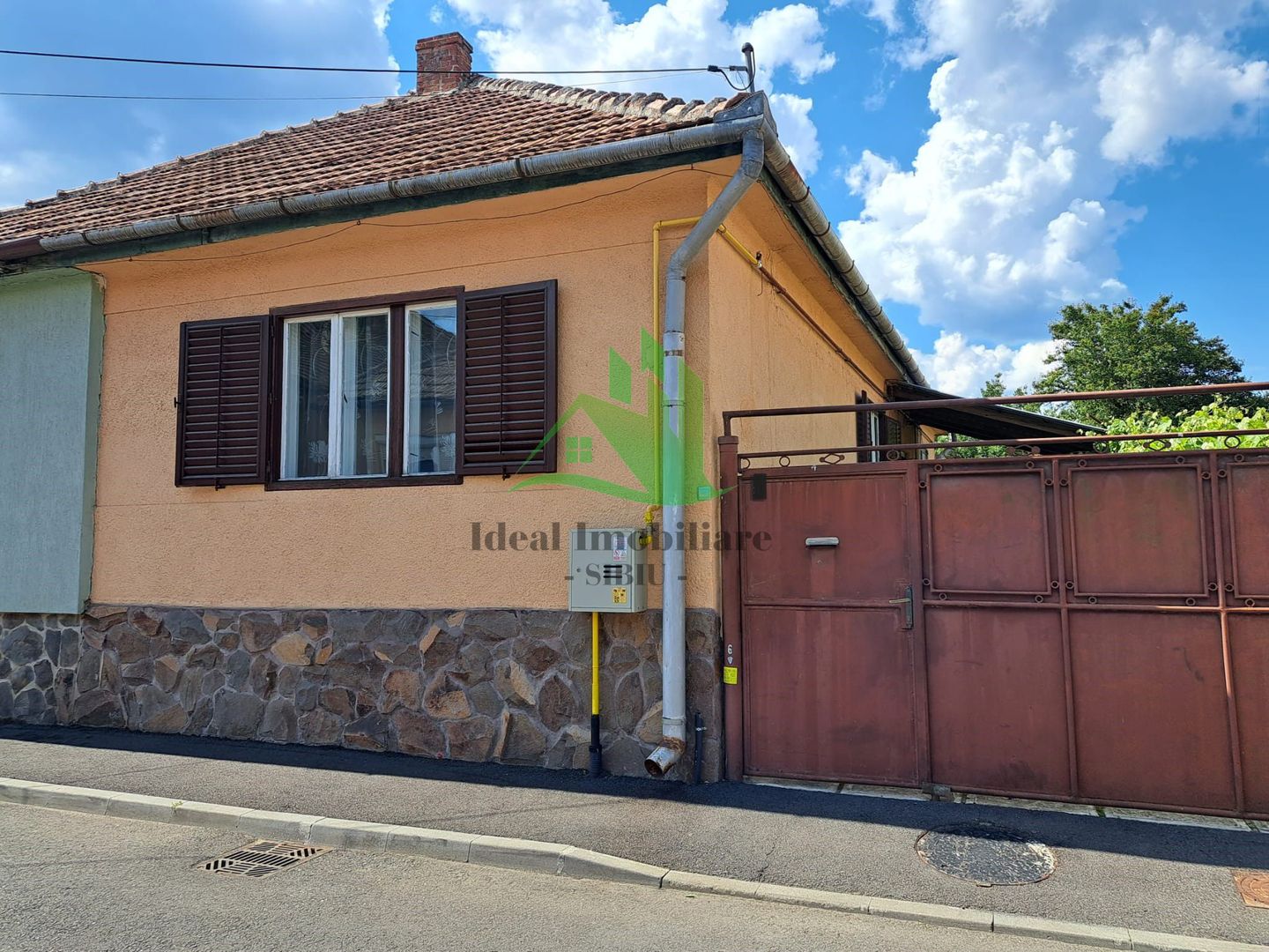 Casa pe un singur nivel cu 342 mp curte, in zona Promenada Mall - Poză 1