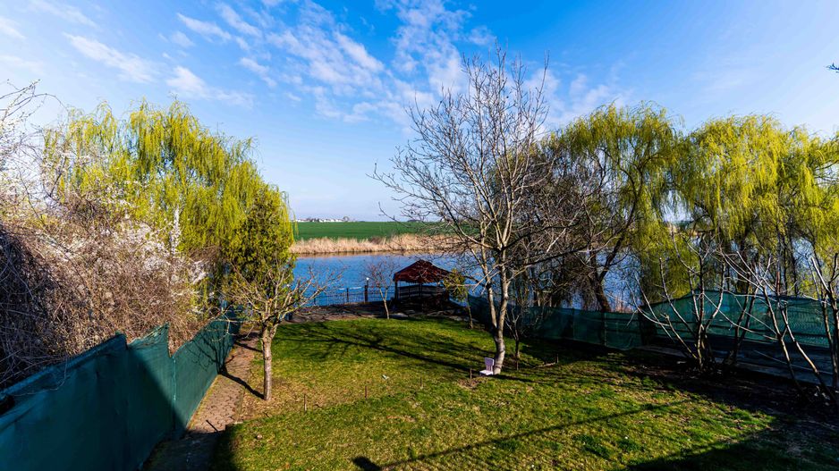 Casă / Vilă cu 6 camere de vânzare în Balotesti - Poză 4