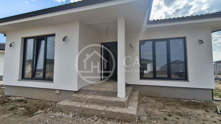 Casa de inchiriat cu 4 camere in Cheriu, Bihor - Poză 3