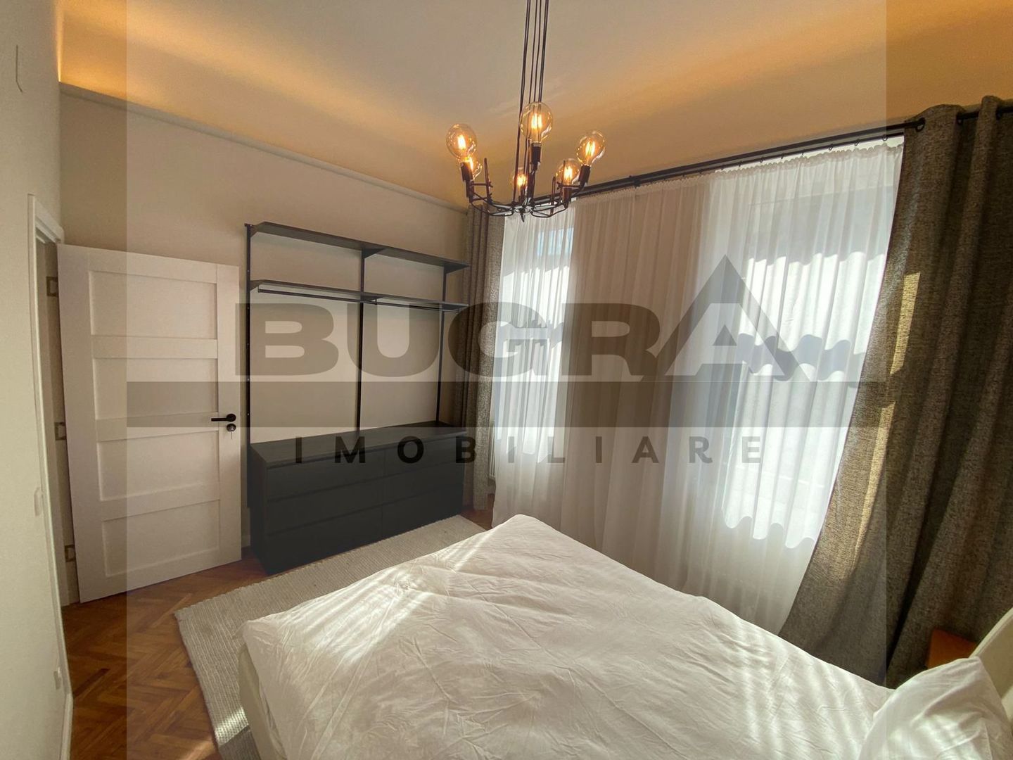 Apartament De 3 Camere La Casa,  61 mp,  LUX, Zona Centrala - Poză 12
