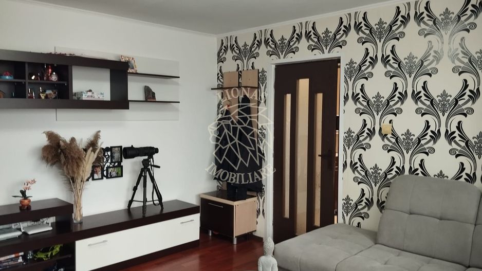 Apartament 3 camere 67 mp-2 balcoane-parcare-Zona Nasaudului - Poză 2