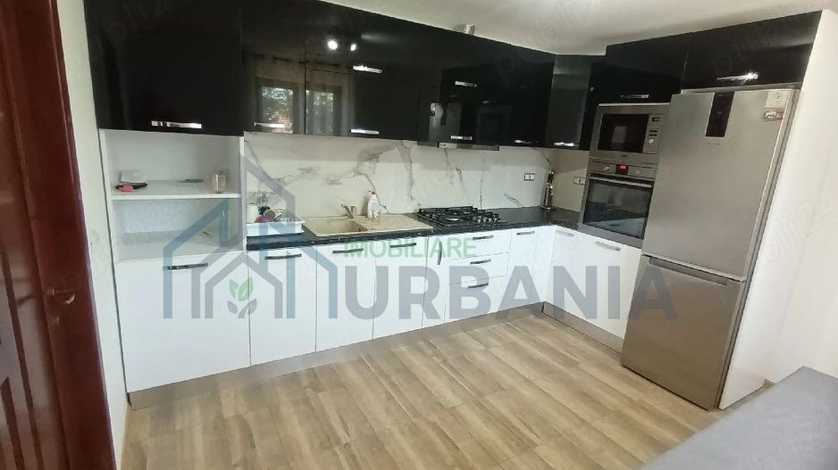 Casă modernă, 4 camere, curte generoasă, Poiana (Deleni) - Poză 2