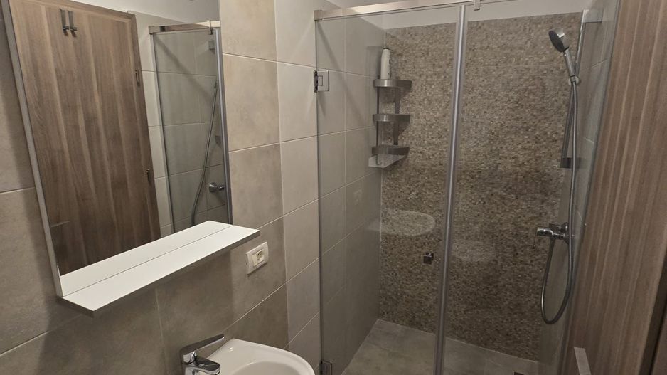 Giroc | 3 Camere | 2 Bai | Mobilat si Utilat | Loc de parcare - Poză 6