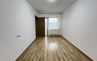 Casa cu 7 camere | 3 balcoane | Garaj | 220 mp + 80 mp curte | Cartier Panorama - Poză 12