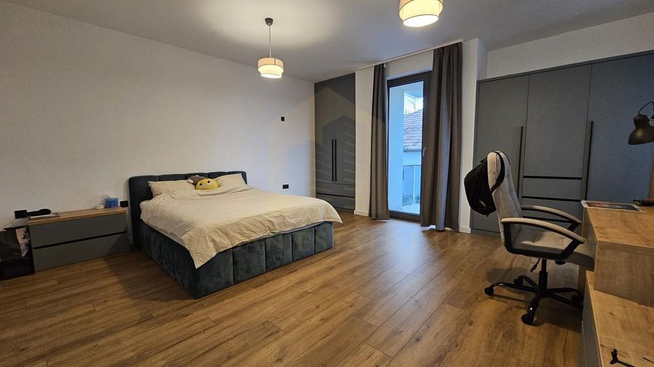 Vanzare  cladire cu 2 apartamente,  600 mp, garaje subterane, Andrei Muresanu - Poză 14