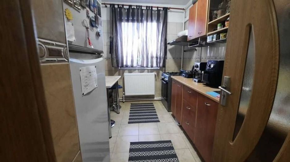 Ap 3 camere, mobilat, centrala, Tomis Nord, zona Brotacei - Poză 2