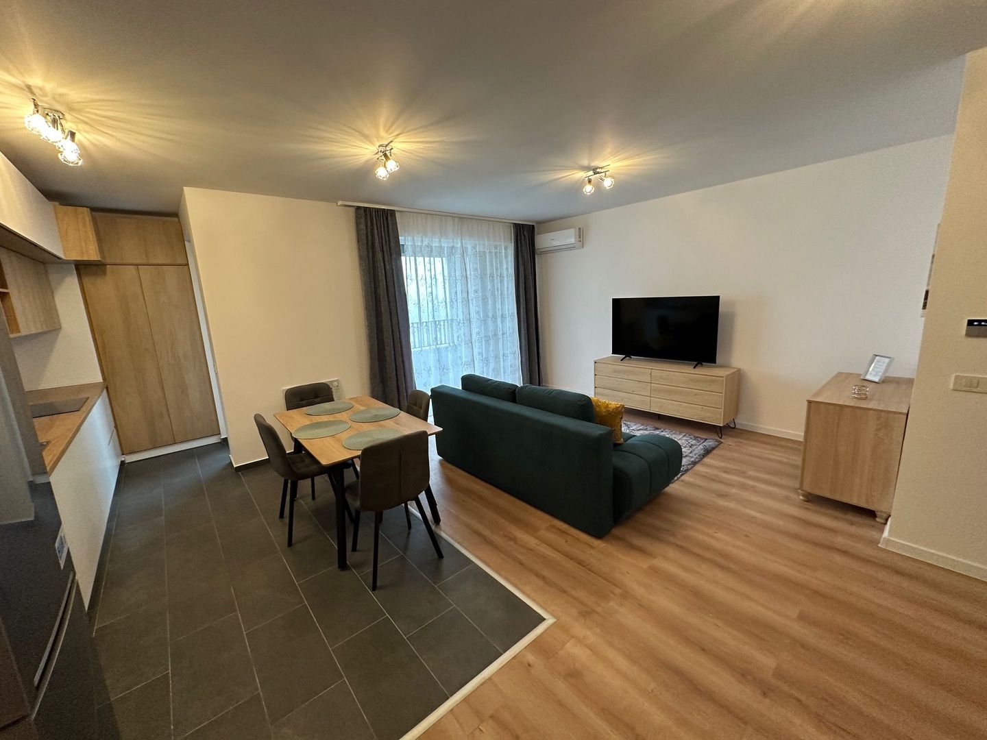 Apartament la prima inchiriere - Poză 2