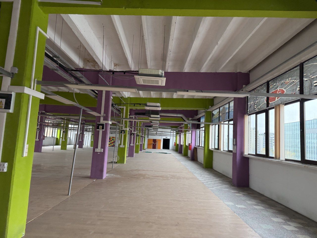 Spatiul comercial de inchiriat - Poză 1